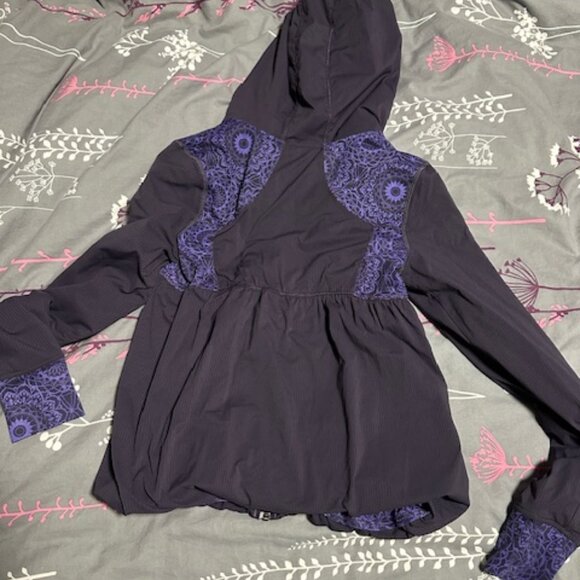Ivivva Jacket size 14 youth - Picture 2 of 3